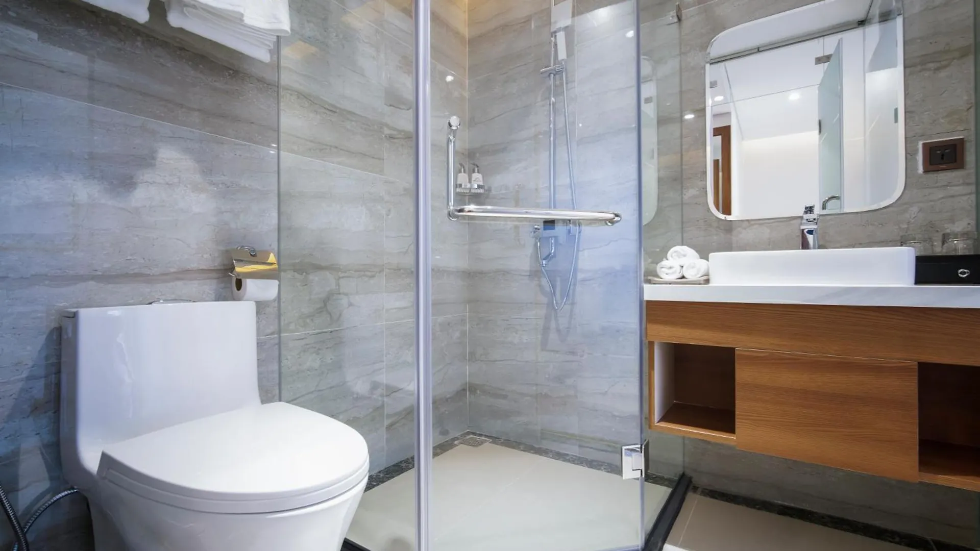 Ruby Star Da Nang Hotel Vietname